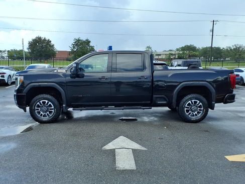 Used 2023 GMC Sierra 2500 AT4 w/ AT4 Preferred Package AWD/4WD image 4