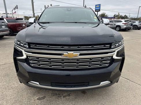Used 2021 Chevrolet Suburban Premier image 2