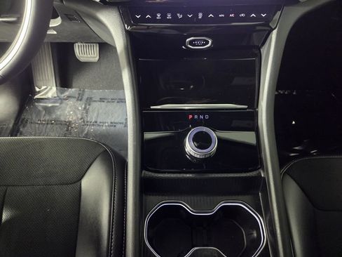 Used 2026 Jeep Grand Cherokee Altitude RWD image 12