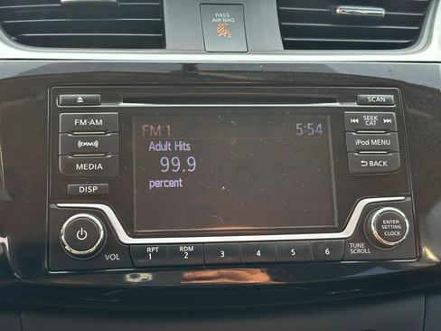 Used 2017 Nissan Sentra SV FWD image 23