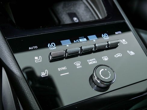 New 2026 Porsche Cayenne Coupe AWD/4WD image 18