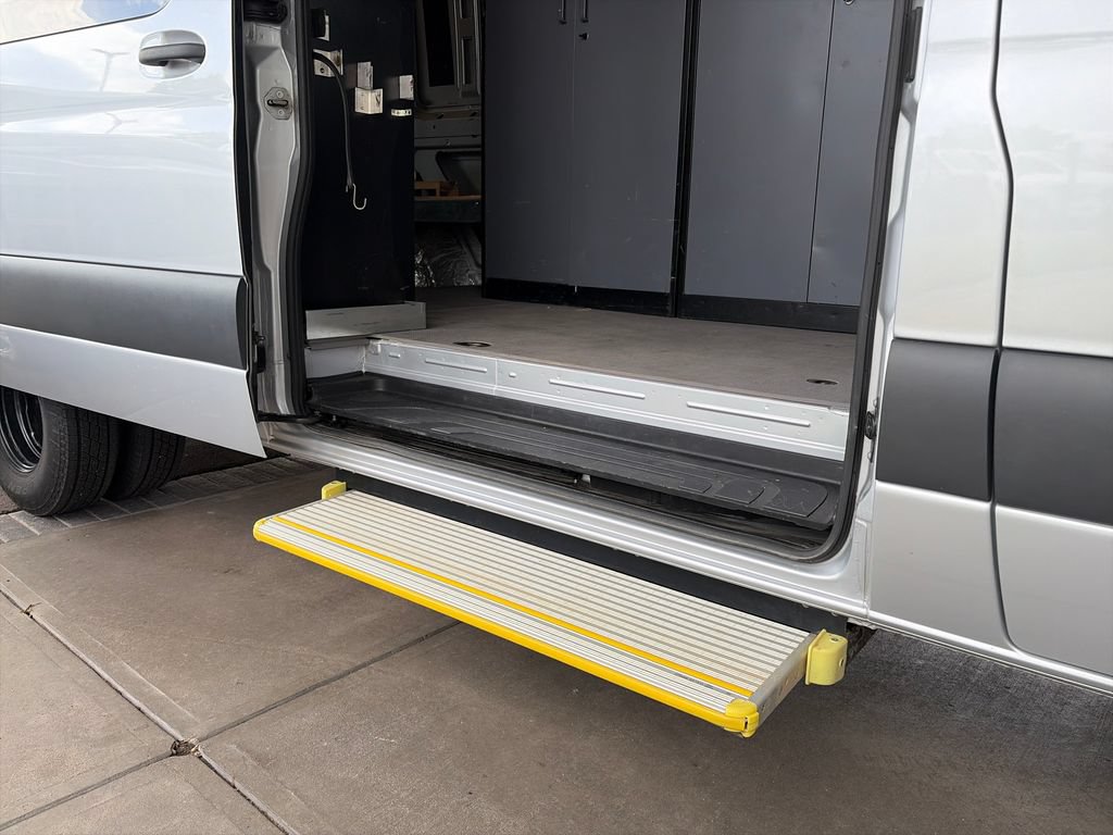 Used 2024 Mercedes-Benz Sprinter 3500 image 27