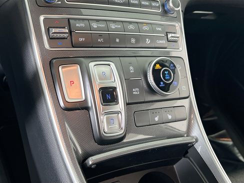 Used 2023 Hyundai Santa Fe SEL w/ Cargo Package image 17