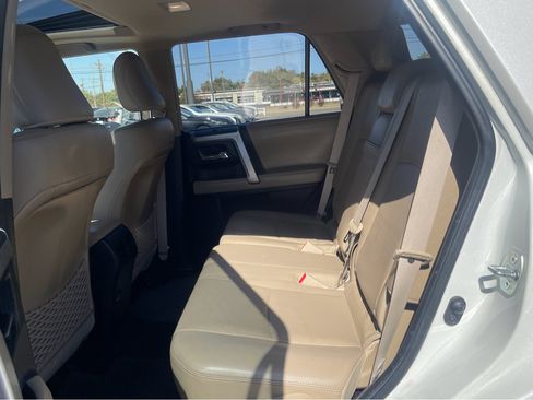Used 2014 Toyota 4Runner Limited image 14