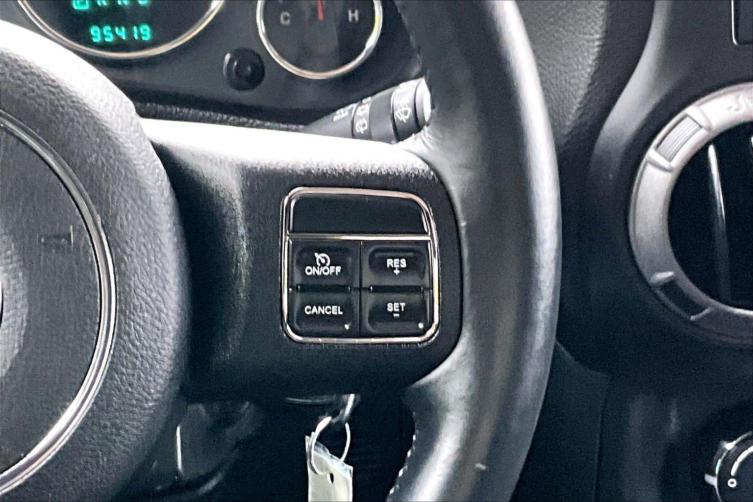 Used 2014 Jeep Wrangler Unlimited Sport w/ Quick Order Package 24S AWD/4WD image 24