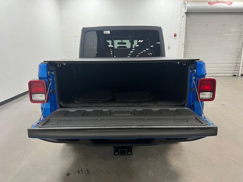 Used 2021 Jeep Gladiator Sport AWD/4WD image 23