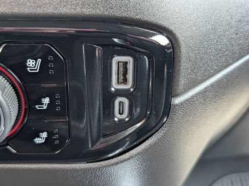 Used 2025 Chevrolet Silverado 2500 LTZ w/ LTZ Plus Package AWD/4WD image 22