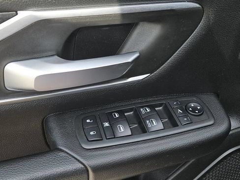 Used 2019 RAM 1500 Big Horn RWD image 11