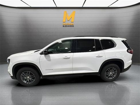 Used 2025 GMC Acadia Elevation image 5