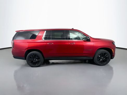 Certified 2025 Chevrolet Suburban Premier AWD/4WD image 8