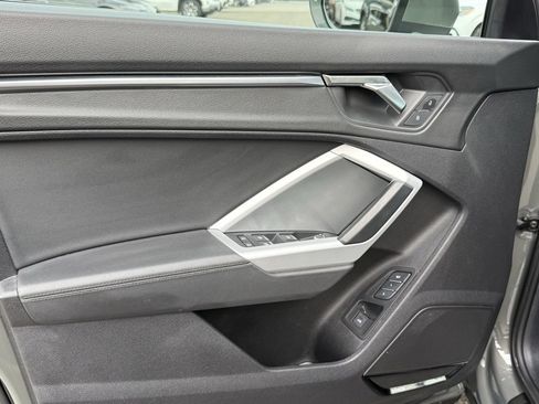 Used 2022 Audi Q3 2.0T Premium Plus w/ Premium Plus Package image 21