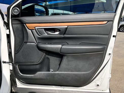 Used 2020 Honda CR-V Touring image 23