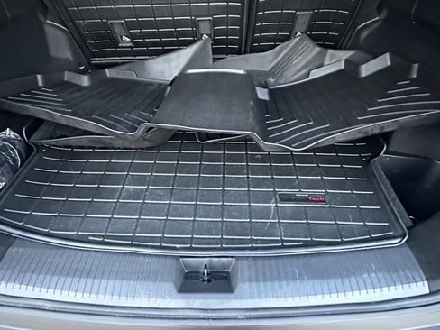 Used 2022 Nissan Rogue SV w/ SV Premium Package image 19