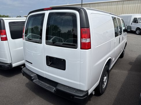New 2025 Chevrolet Express 2500 w/ Driver Convenience Package image 7