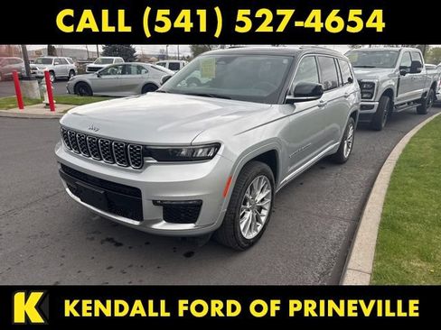 Used 2022 Jeep Grand Cherokee L Summit w/ Luxury Tech Group V AWD/4WD image 4
