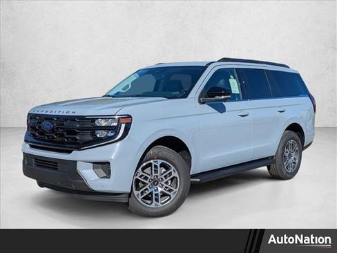 New 2026 Ford Expedition Active image 1