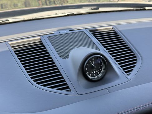 Used 2025 Porsche Macan S image 18