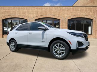 Used 2023 Chevrolet Equinox LT image 1