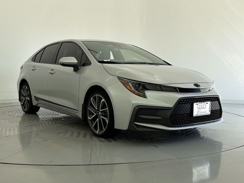 Used 2022 Toyota Corolla SE FWD image 7