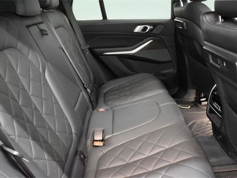 Used 2023 BMW X5 xDrive40i w/ M Sport Package image 19
