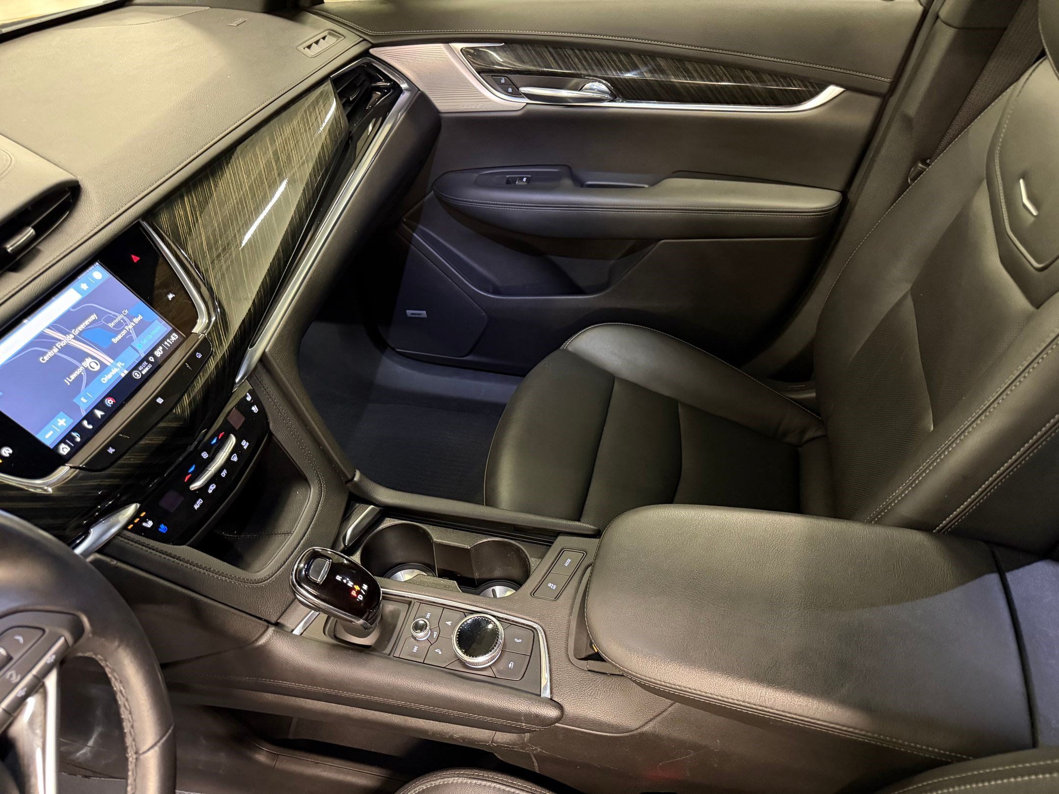 Used 2021 Cadillac XT6 Premium Luxury AWD/4WD image 42