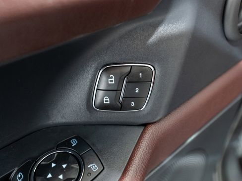 Used 2023 Ford Expedition Max Limited image 15