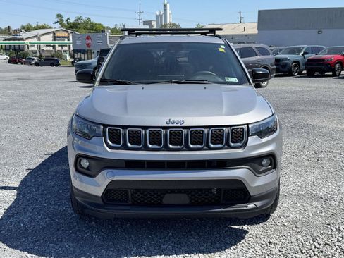 Used 2023 Jeep Compass Latitude AWD/4WD image 25