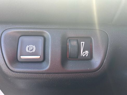 Used 2021 GMC Acadia AT4 w/ Trailering Package AWD/4WD image 15