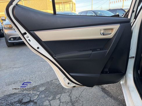 Used 2016 Toyota Corolla LE image 20