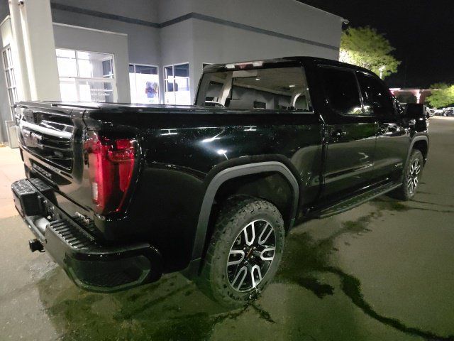 Used 2021 GMC Sierra 1500 AT4 w/ AT4 Premium Package AWD/4WD image 5