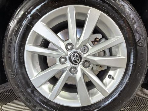 Used 2026 Toyota Camry LE w/ Convenience Package image 38