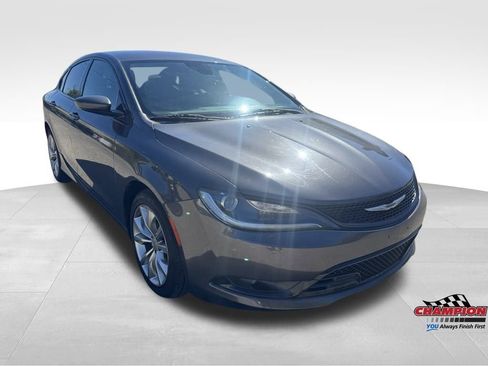 Used 2015 Chrysler 200 S w/ Comfort Group image 8