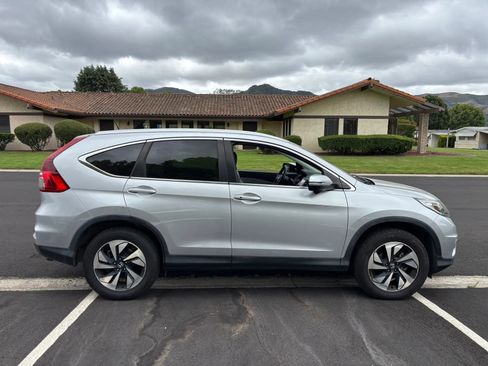 Used 2015 Honda CR-V Touring image 3