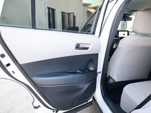 Used 2025 Toyota Corolla Cross L FWD image 36