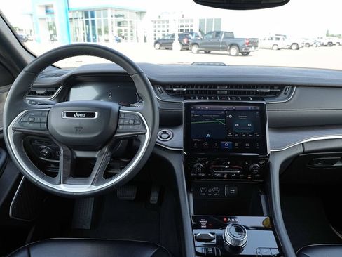 Used 2024 Jeep Grand Cherokee Limited 4xe AWD/4WD image 29