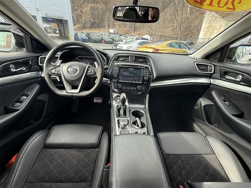 Used 2016 Nissan Maxima SR image 10