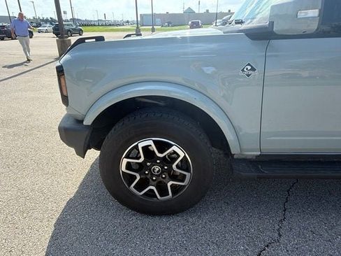 Used 2022 Ford Bronco Outer Banks AWD/4WD image 6