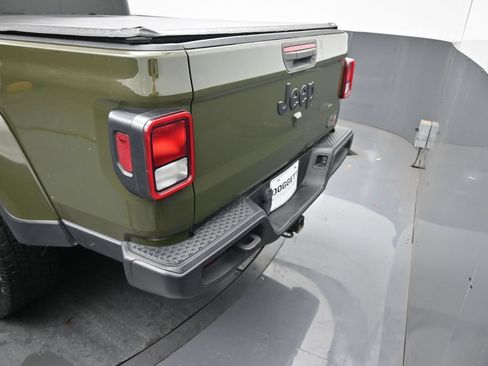 Used 2022 Jeep Gladiator Sport AWD/4WD image 12