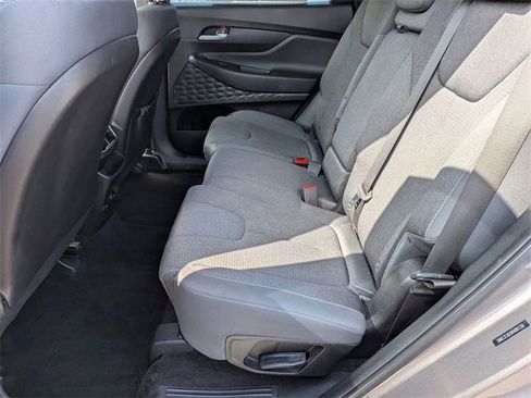 Used 2019 Hyundai Santa Fe SEL image 28