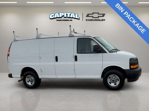 Used 2023 GMC Savana 2500 w/ Driver Convenience Package image 6