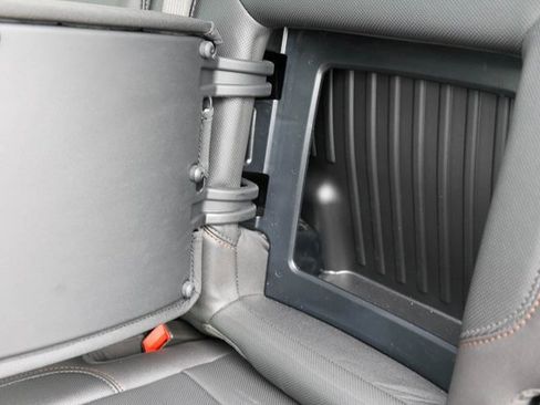 Used 2025 GMC Sierra 2500 AT4 image 19