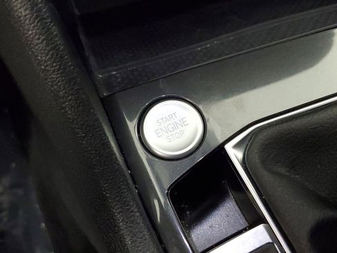 Used 2023 Volkswagen Tiguan SE R-Line image 39