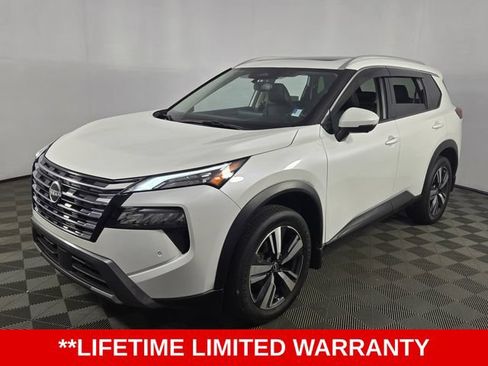 Used 2024 Nissan Rogue SL w/ SL Premium Package AWD/4WD image 3