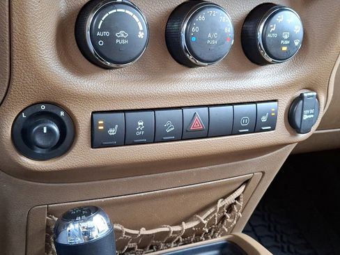 Used 2012 Jeep Wrangler Unlimited Sahara w/ Dual Top Group image 24