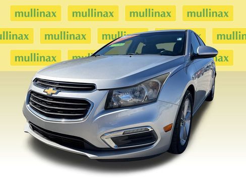 Used 2015 Chevrolet Cruze LT image 6