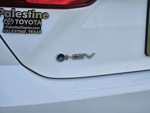 Used 2025 Toyota Camry LE image 8