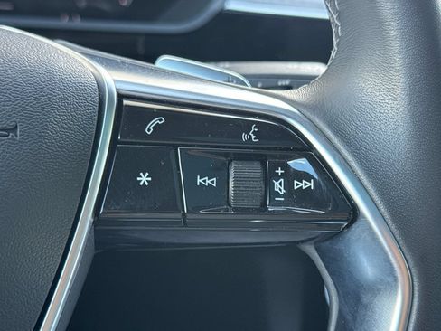 Used 2024 Audi Q8 e-tron Premium Plus w/ Premium Plus Package AWD/4WD image 34