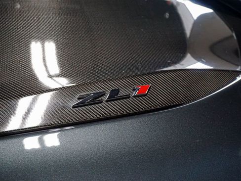 Used 2018 Chevrolet Camaro ZL1 image 45