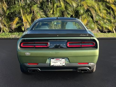 Used 2022 Dodge Challenger R/T w/ T/A Package image 6