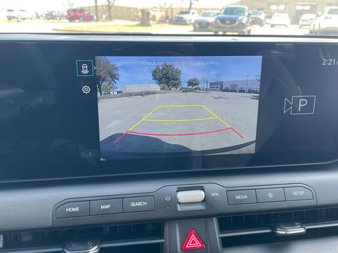 Used 2025 Kia K4 LXS image 48